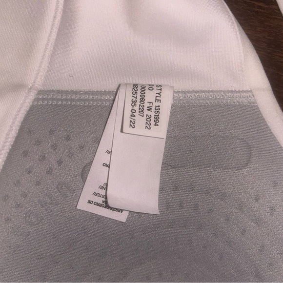 UNDER ARMOUR INFINITY MID 2.0 BRA WHITE SIZE LARGE Fitted - Picture 11 of 11